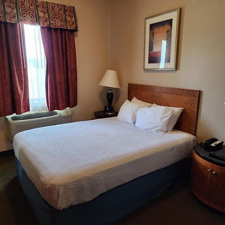 Days Inn By Wyndham Luray Shenandoah Bagian luar foto