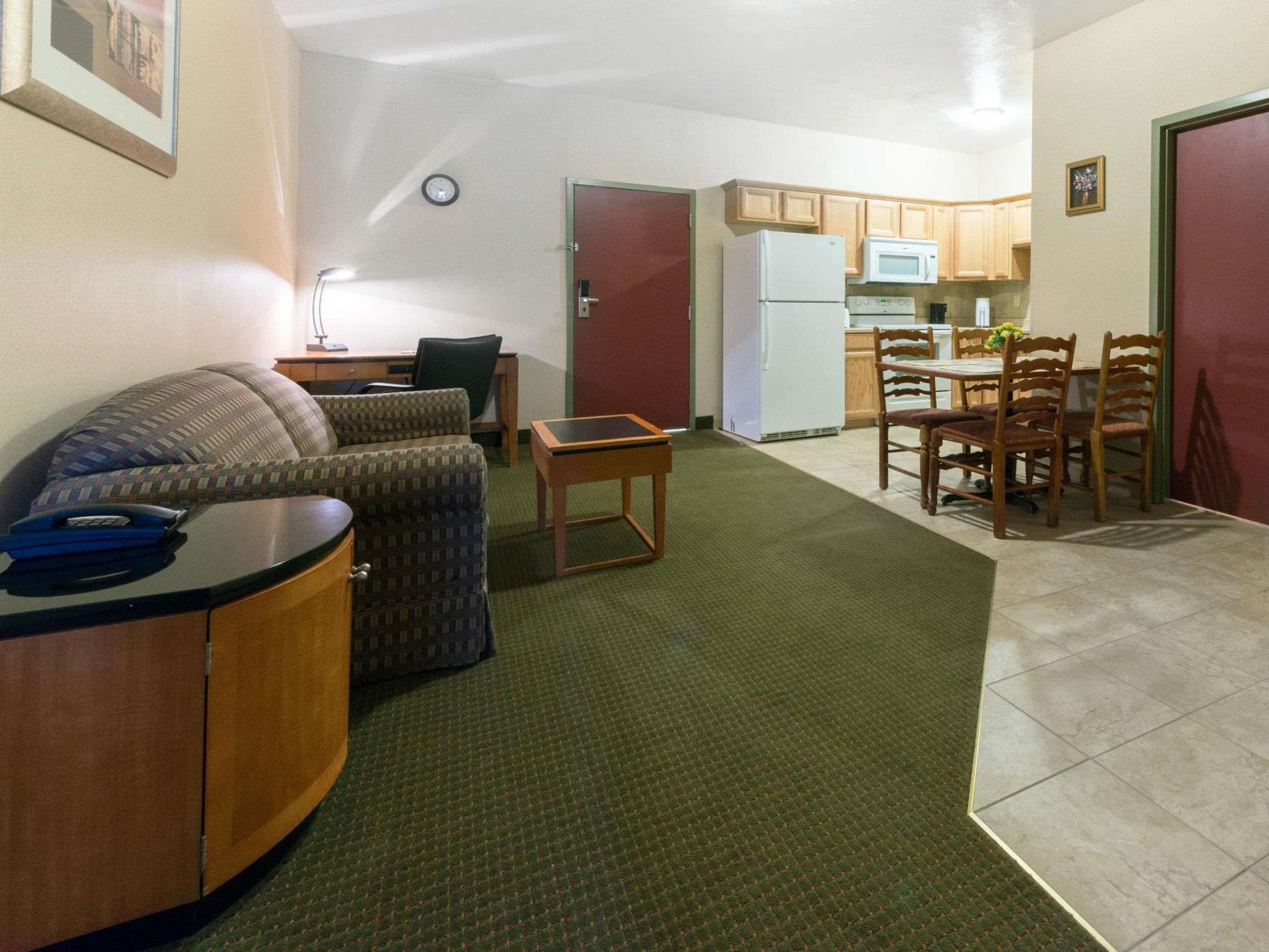 Days Inn By Wyndham Luray Shenandoah Bagian luar foto