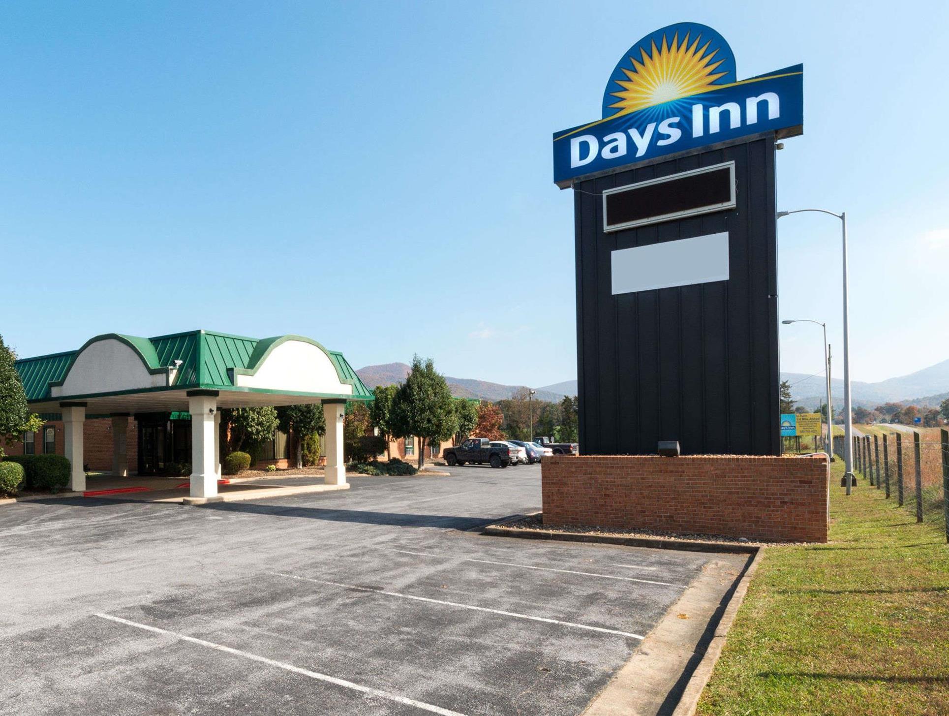 Days Inn By Wyndham Luray Shenandoah Bagian luar foto
