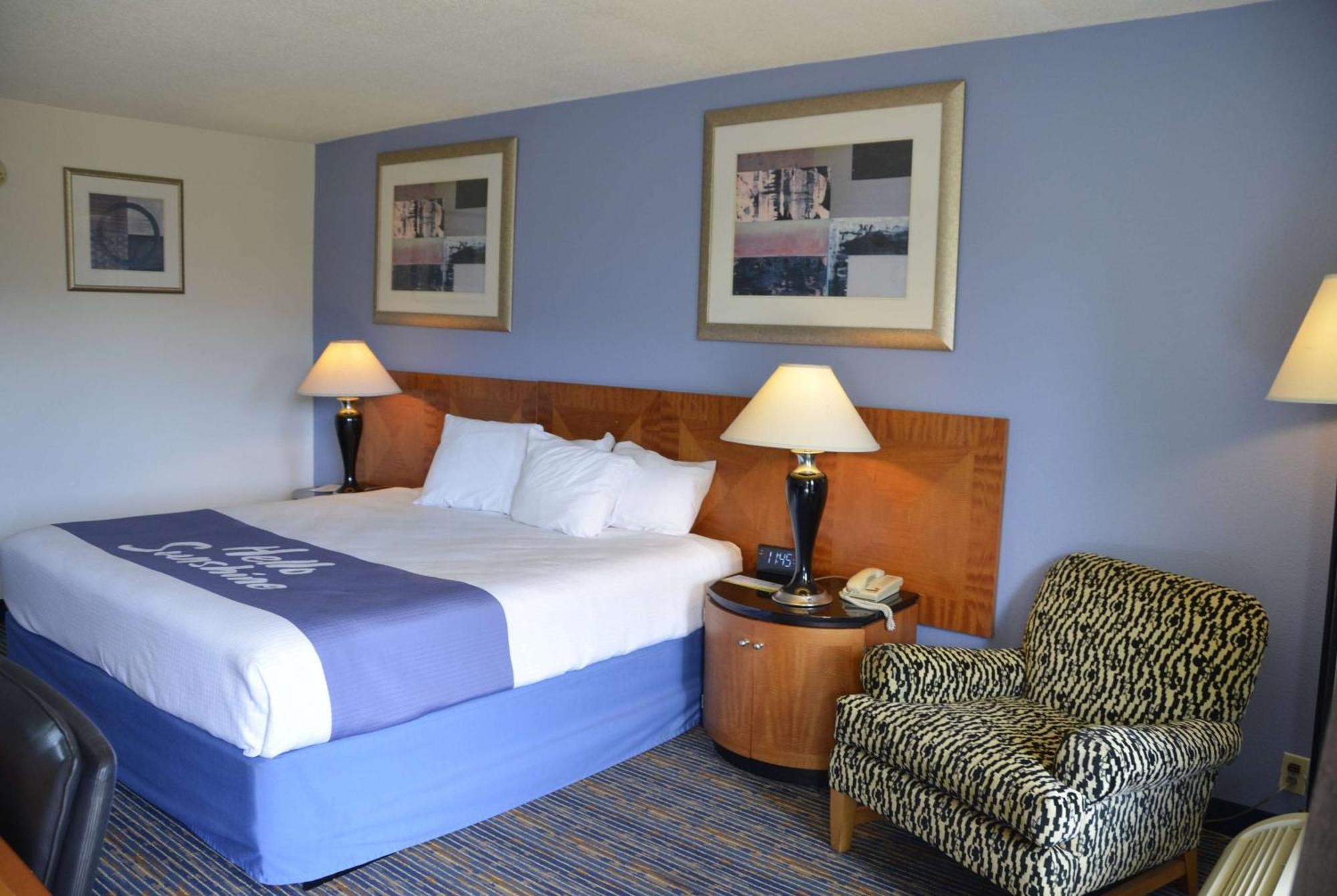 Days Inn By Wyndham Luray Shenandoah Bagian luar foto
