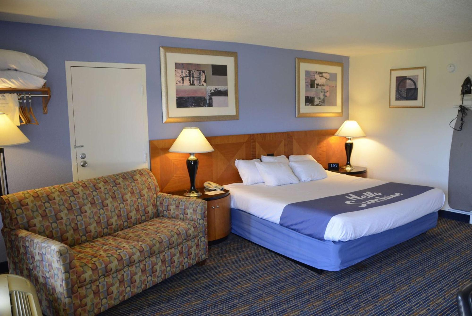 Days Inn By Wyndham Luray Shenandoah Bagian luar foto
