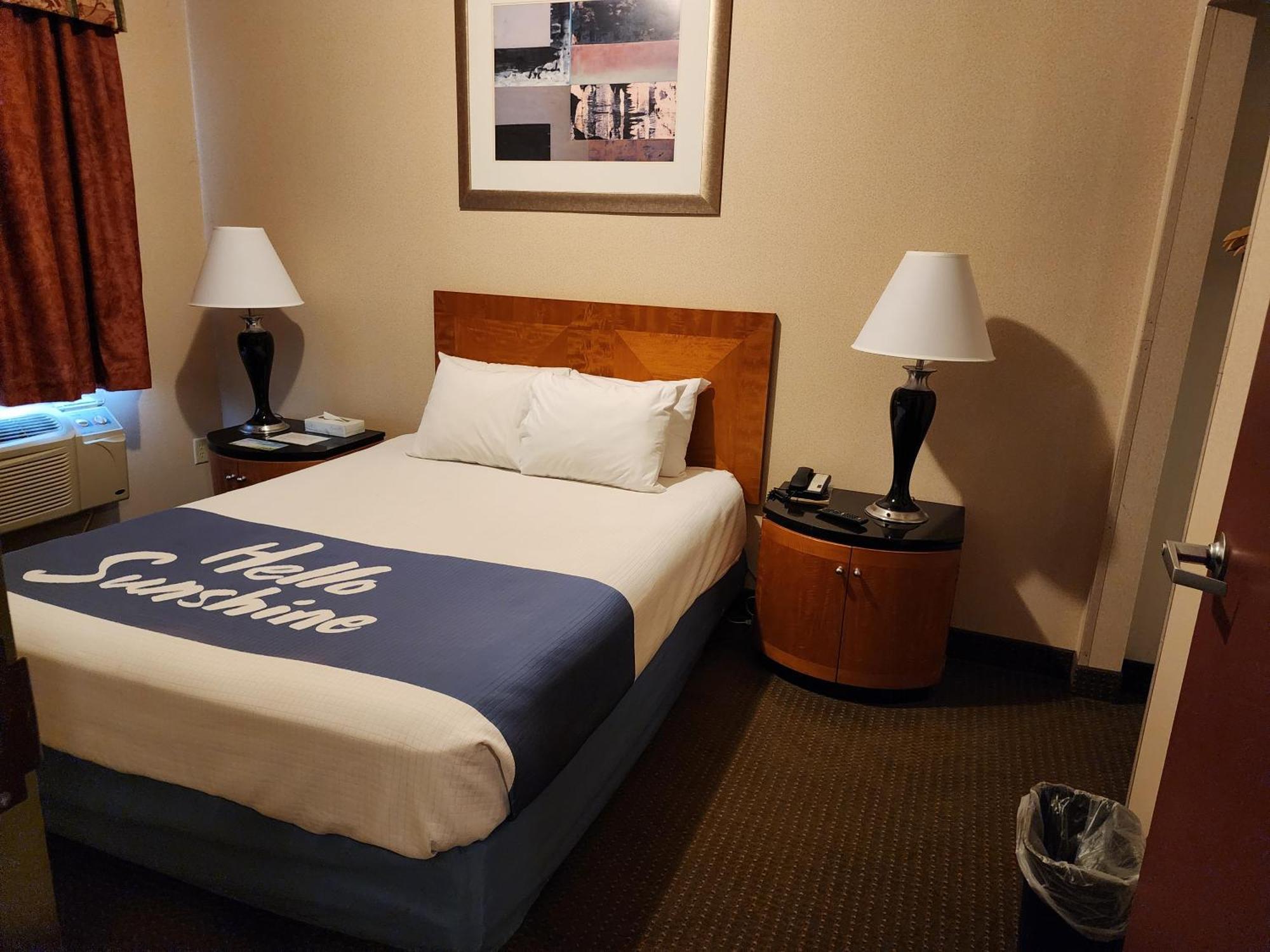 Days Inn By Wyndham Luray Shenandoah Bagian luar foto