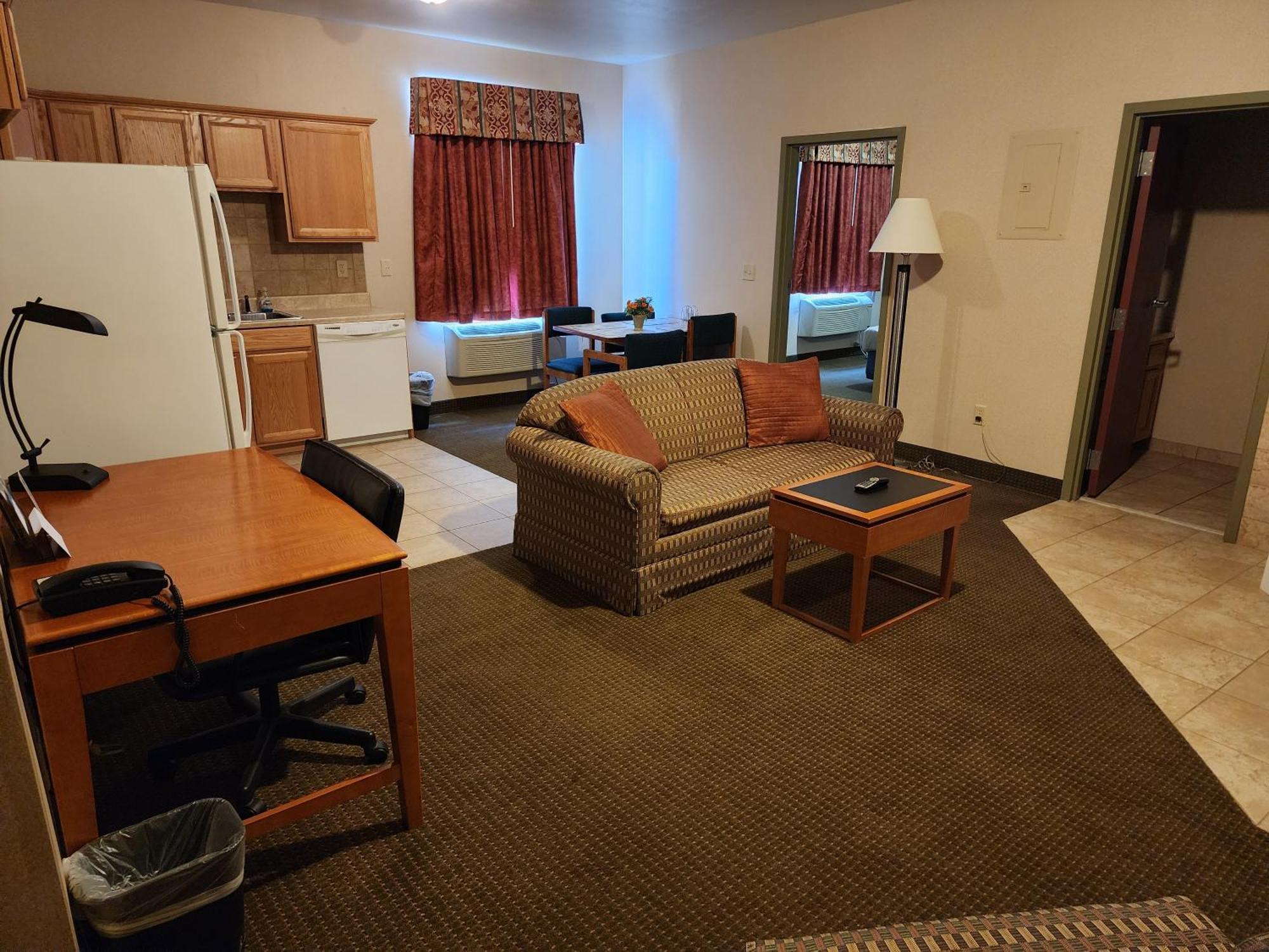 Days Inn By Wyndham Luray Shenandoah Bagian luar foto