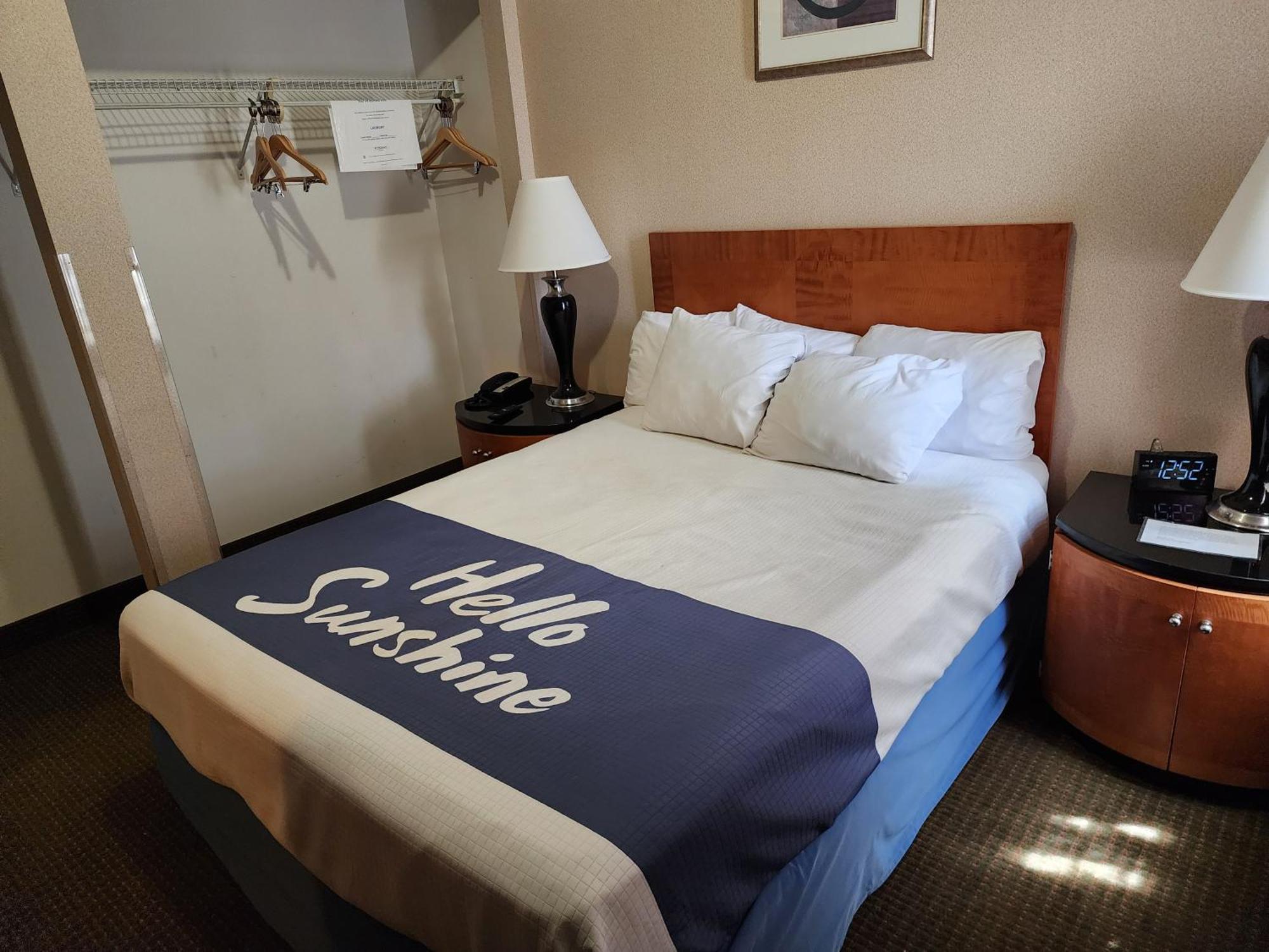 Days Inn By Wyndham Luray Shenandoah Bagian luar foto