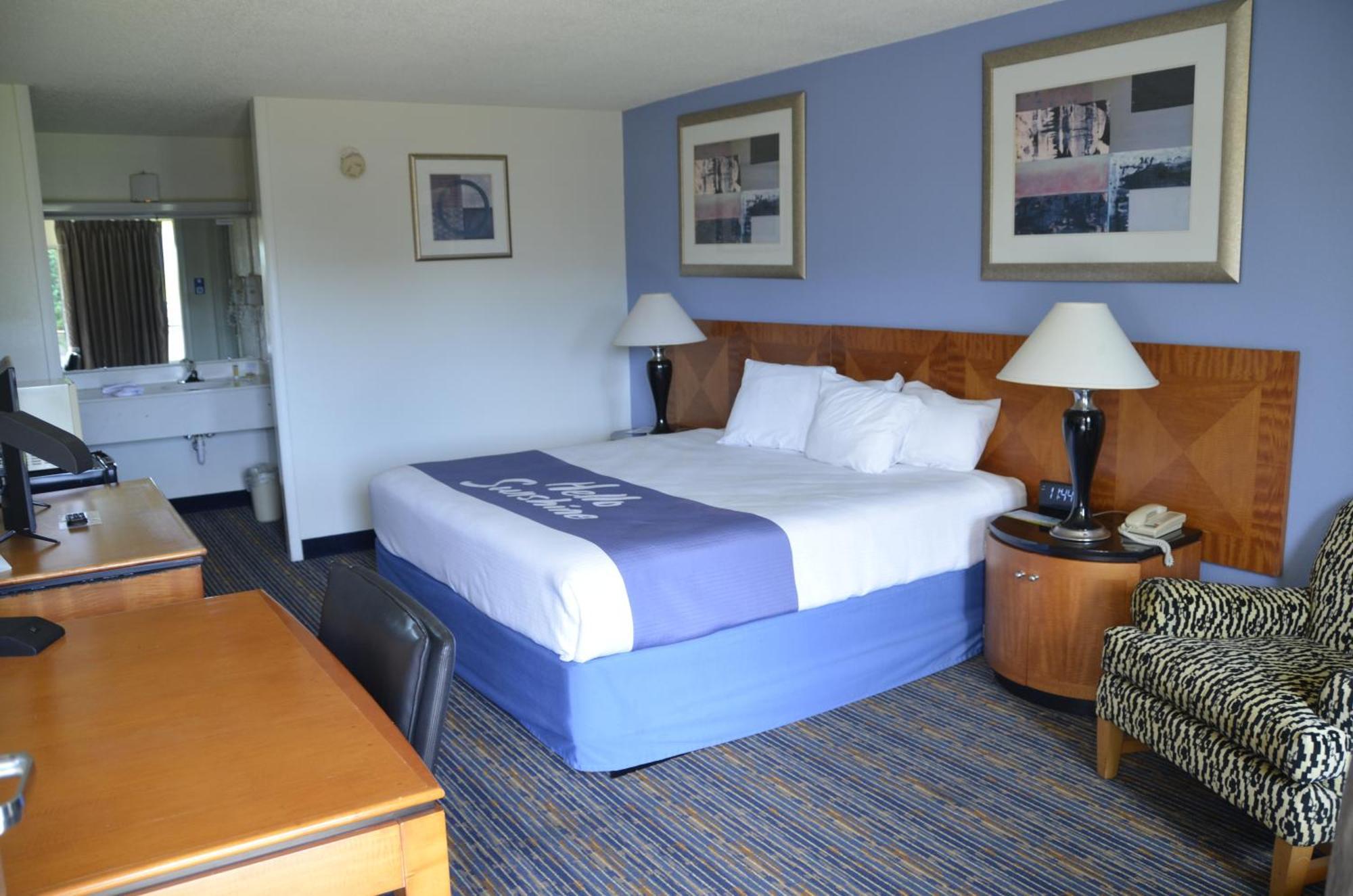 Days Inn By Wyndham Luray Shenandoah Bagian luar foto
